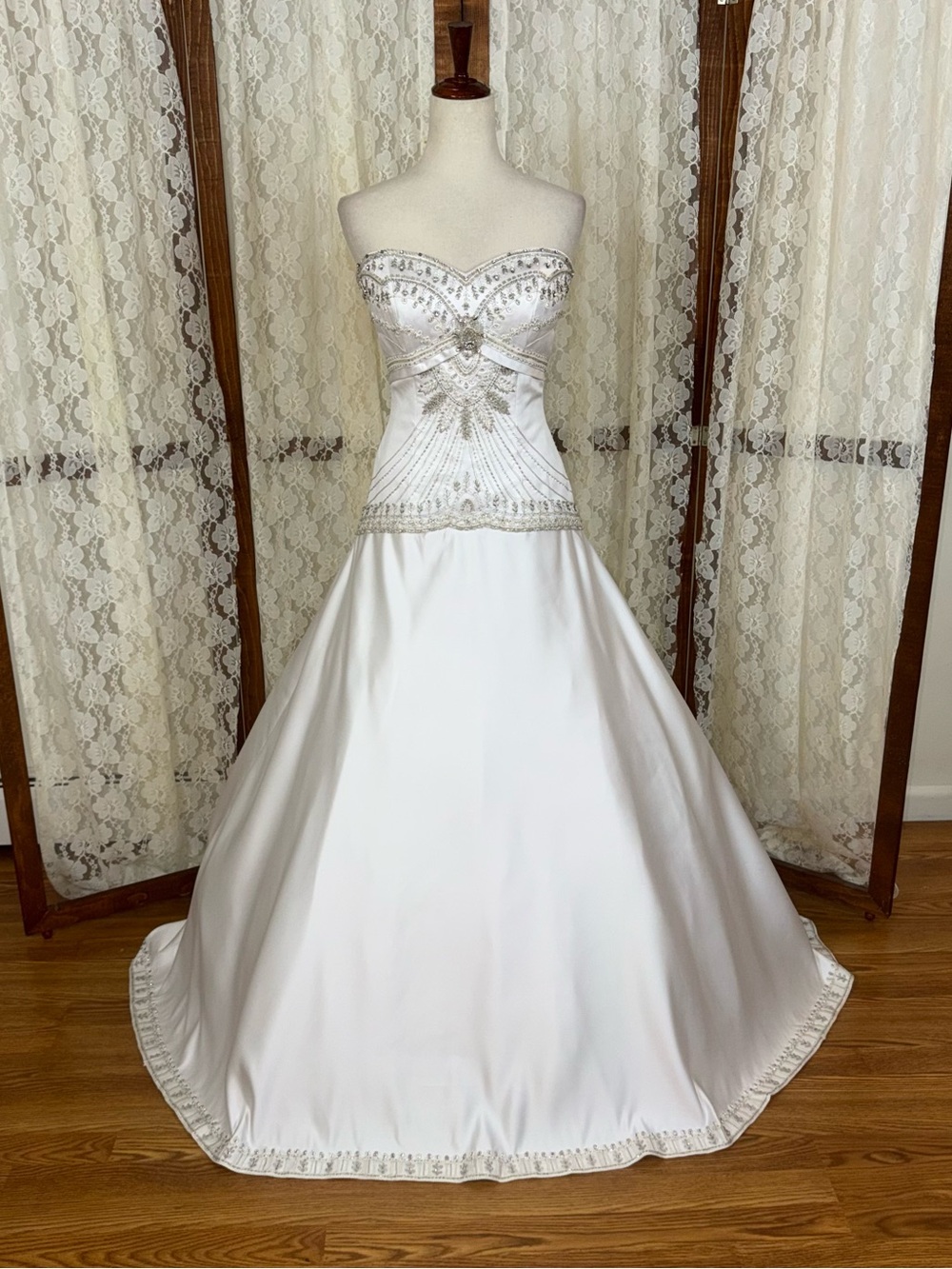 Spectacular Vintage Y2K Dere Kiang Heavily Beaded Wedding Gown